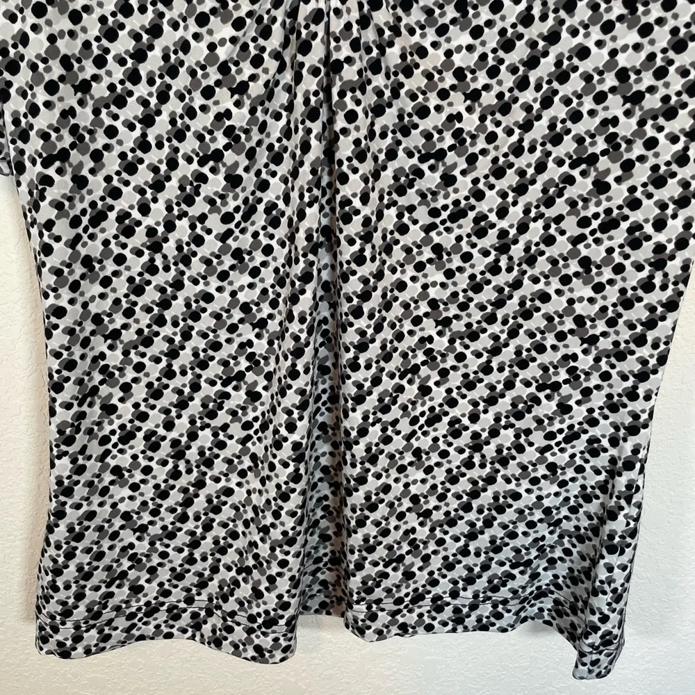 Worthington Pretty Shade Black and White Blouse